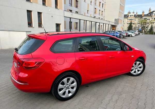 Opel Astra cena 33888 przebieg: 206300, rok produkcji 2015 z Lublin małe 277